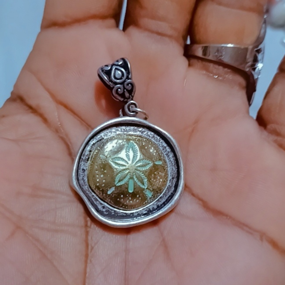 Pendant - Picture 3 of 3